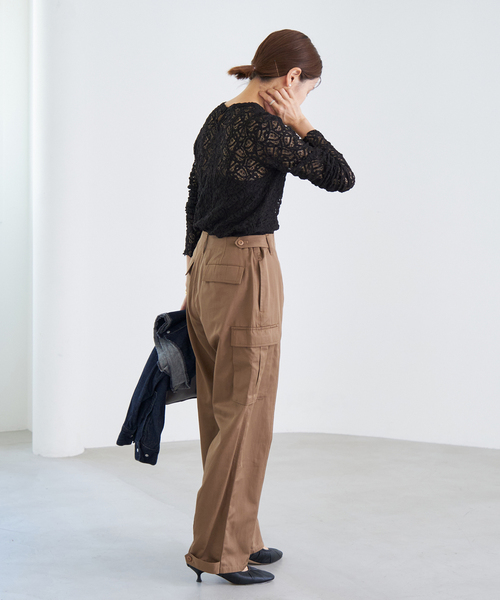 IENA(イエナ)の「《追加2》ペイズリー ストレッチレースプルオーバー(Tシャツ/カットソー・レディース・アイボリー/ブラック・FREE)」の22枚目の写真