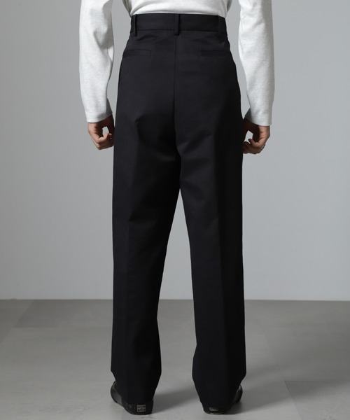 NANO universe(ナノユニバース)の「オイルドライク ワイドタックパンツ(その他パンツ・メンズ・ブラック/カーキ/ネイビー・M/S/L)」の17枚目の写真