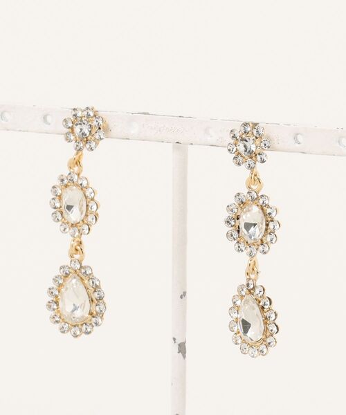 Jolie Toujours(ジョリトゥジュール)の「3連フラワービジューピアス(ピアス(両耳用)・レディース・シルバー/ネイビー/ゴールド・FREE)」の1枚目の写真