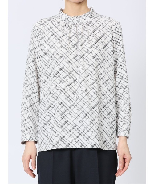 m.f.editorial（エムエフエディトリアル）の「【ストレッチ　マシンウォッシャブル】m.f.エディトリアル レディース ギャザーハイネック 8分袖プルオーバーブラウス（シャツ/ブラウス・レディース・ブラック×ホワイト/ベージュ/ネイビー・MEDIUM/LARGE）」の5枚目の写真