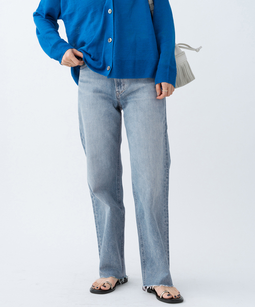 IENA(イエナ)の「YANUK/ヤヌーク 別注 LOWRISE LEA ストレートデニム(デニムパンツ・レディース・ブルー・23/24/25/26/22)」の5枚目の写真