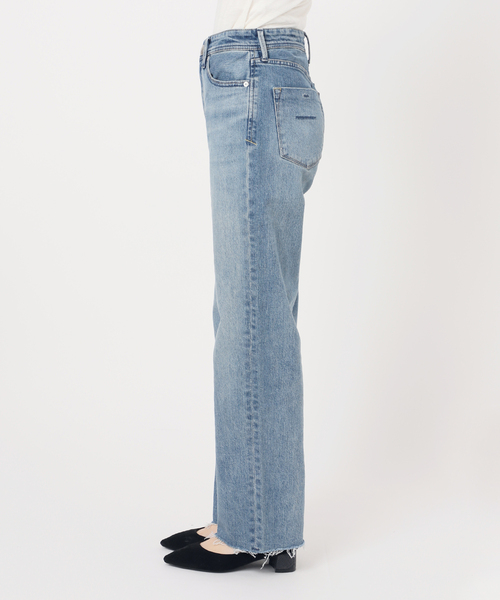 IENA(イエナ)の「YANUK/ヤヌーク 別注 LOWRISE LEA ストレートデニム(デニムパンツ・レディース・ブルー・23/24/25/26/22)」の21枚目の写真