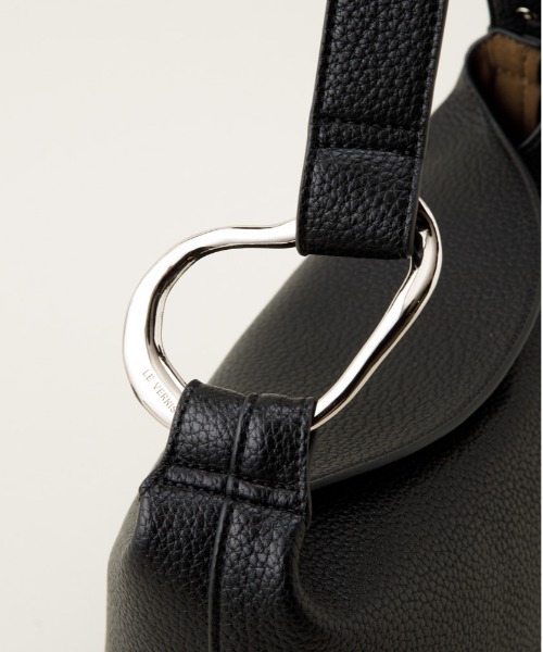 LE VERNIS(ル・ベルニ)Poire box bagⅡ ブラック セール】LE VERNIS(ル・ベルニ)Poire box bagⅡ（ショルダー