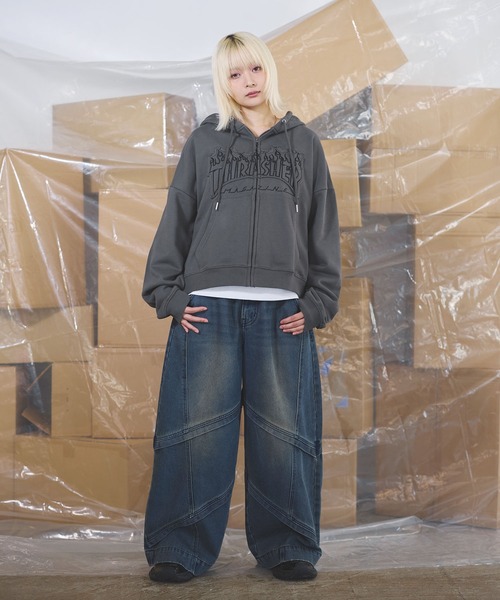 MSG(エムエスジー)の「THRASHER×MSG/スラッシャー 別注 ヘビーウェイト裏毛パッチワーク刺繍ジップアップパーカー(パーカー・メンズ・グレー/ブラック/チャコール・S/M/L/XL)」の21枚目の写真