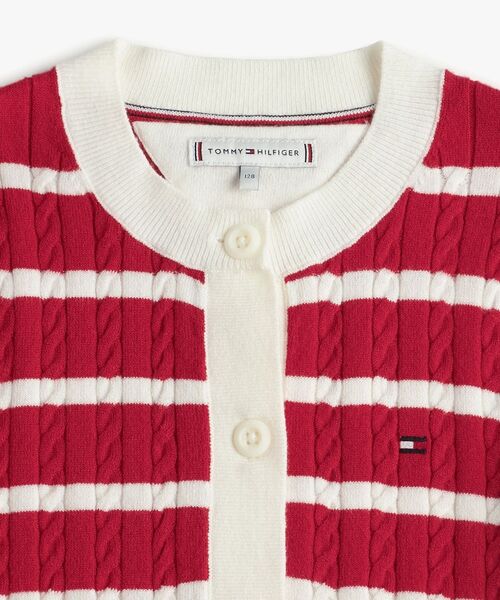 TOMMY HILFIGER(トミーヒルフィガー)の「GIRLS ケーブルカーディガン(カーディガン/ボレロ・キッズ・レッド・140cm/150cm/160cm/130cm)」の3枚目の写真