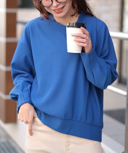 GOLDJAPAN(ゴールドジャパン)の「袖口タックリップルプルオーバー【大きいサイズ対応】(Tシャツ/カットソー・レディース・ピンク/ベージュ系/ブラック/ブルー・LL/3L/4L/5L)」の3枚目の写真