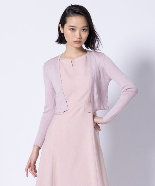 TOCCA(トッカ)の「EYELET AJISAI BOLERO ボレロ(カーディガン/ボレロ・レディース・アイボリー系/ブラック系/ブルー系/ピンク系・SMALL/MEDIUM)」の4枚目の写真