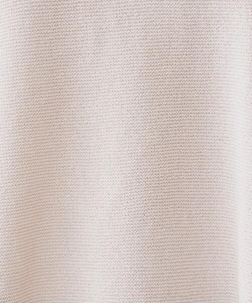 UNTITLED（アンタイトル）の「【体型カバー/清涼感】サイドスリット Vネックニット（ニット/セーター・レディース・ピンク系その他/ブルーグリーン/ホワイト/ライトイエロー系/ライトグリーン/イエロー/ナチュラル/チャコールグレー/ライトパープル・02/00/04/44/48）」の19枚目の写真