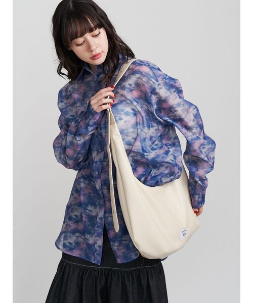 jouetie（ジュエティ）の「ハーフムーンショルダーベルトbag（ショルダーバッグ・レディース・ブラック/アイボリー/ブルー・FREE）」の11枚目の写真