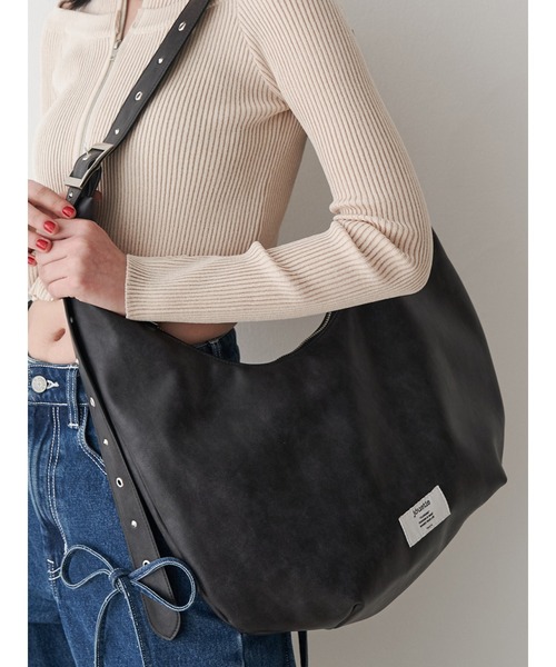 jouetie（ジュエティ）の「ハーフムーンショルダーベルトbag