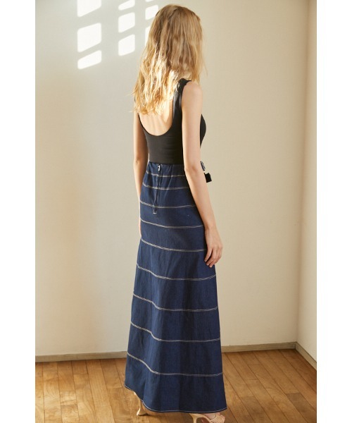 Estella.K(エステラケー)の「Liza Denim Skirt ボーダースウィッチングデニムロングスカート(スカート・レディース・ホワイト/インディゴブルー・SMALL/MEDIUM)」の13枚目の写真