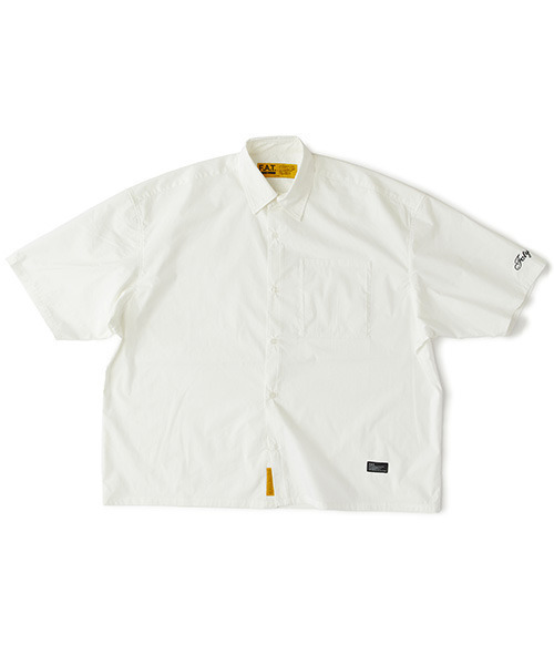 FAT(エフエイティー)の「GIGACROP(シャツ/ブラウス・メンズ・ホワイト/ブラック/サックスブルー・SKINNY(L)/FAT(XL)/JUMBO(XXL)/TITCH(M))」の2枚目の写真