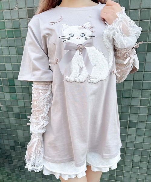 ROJITA(ロジータ)の「アームウオーマー付き Ribbon Cat Tシャツ(Tシャツ/カットソー・レディース・ホワイト/ブラック/ピンクベージュ・FREE)」の3枚目の写真
