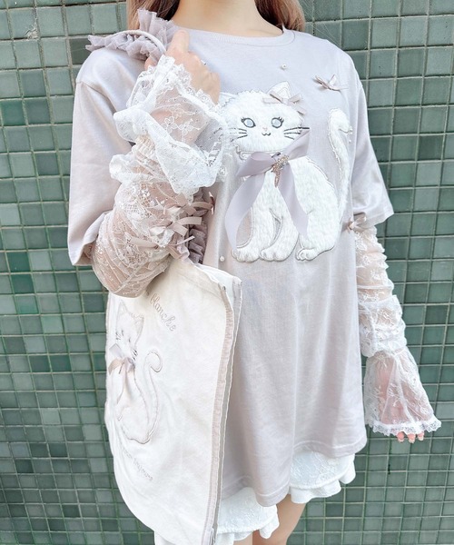ROJITA(ロジータ)の「アームウオーマー付き Ribbon Cat Tシャツ(Tシャツ/カットソー・レディース・ホワイト/ブラック/ピンクベージュ・FREE)」の13枚目の写真