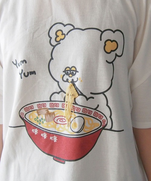 JEANS MATE（ジーンズメイト）の「【Hi Hey Hoooo/ハイヘイホー】ラーメン大好きアニマルTシャツ（Tシャツ/カットソー・レディース・オフホワイト/ブラック・FREE）」の4枚目の写真