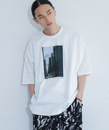 MDR（エムディアール）の「『マルチグラフィック柄オーバーサイズ半袖Ｔシャツ』（Tシャツ/カットソー）」