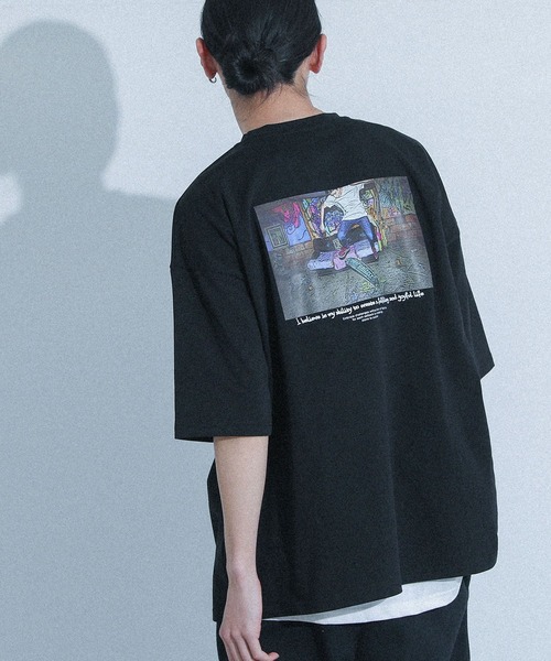 MDR(エムディアール)の「『マルチグラフィック柄オーバーサイズ半袖Tシャツ』(Tシャツ/カットソー・メンズ・ブラック系3/ブラック系1/ホワイト系8/ホワイト系6/ホワイト系5/ホワイト系4/ホワイト系3/ホワイト系2/ホワイト系1/ブラック系8/ブラック系7/ブラック系6/ブラック系4/ホワイト系7/ブラック系5/ブラック系2・M/L)」の15枚目の写真
