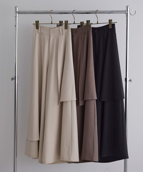 MIELI INVARIANT（ミエリインヴァリアント）の「Wrap Layer Asymmetry Pants（その他パンツ・レディース・ブラック/ブラウン系/ベージュ系・SMALL/MEDIUM）」の4枚目の写真