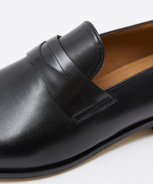 alfredoBANNISTER(アルフレッドバニスター)の「【WEB別注】ペニーサドルローファー/オペラシューズ(スリッポン・メンズ・ブラック/ダークブラウン・44/40/39/41/42/43/45)」の12枚目の写真