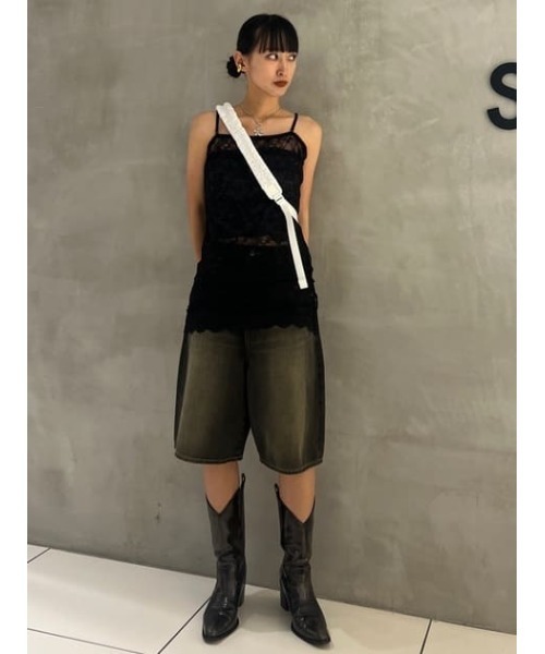 SLY（スライ）の「【ZOZO限定再入荷】TRACY WIDE HALF PT-BE トレイシー ワイド ハーフパンツ ビーイー（デニムパンツ・レディース・ブルー/ブラック・1/0）」の21枚目の写真