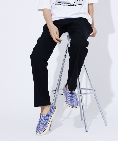 Native(ネイティブ)の「【native Shoes/ネイティブシューズ】Miles Wanderfoam Bloom Print/シューズ/プリント/軽量【WEB限定】(スリッポン・メンズ・パープル・26/27/28)」の7枚目の写真