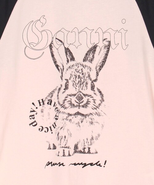 GANNI（ガニー）の「GANNI/ガニー Basic Jersey Bunny Raglan T / T4159 / フレンチスリーブ フロントプリントTシャツ（Tシャツ/カットソー・レディース・ピンク・MEDIUM/SMALL）」の2枚目の写真