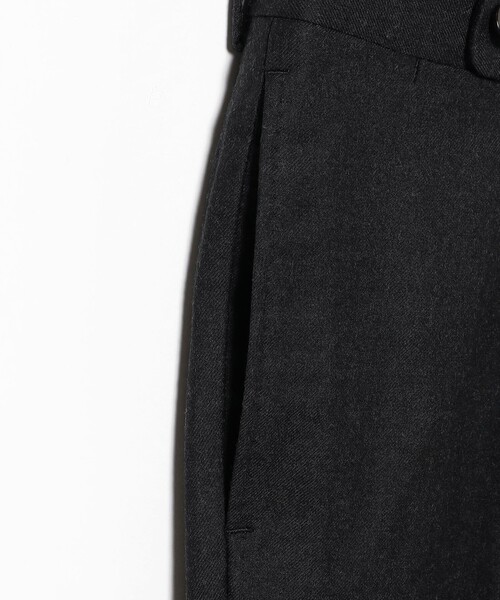 BEAMS F（ビームスエフ）の「ウール サキソニー 1プリーツ スラックス（その他パンツ・メンズ・グレー/チャコールグレー・42/44/46/48/50/52）」の12枚目の写真