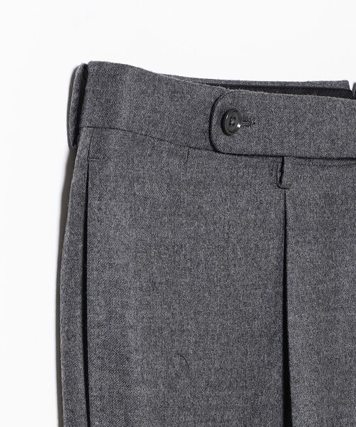 BEAMS F（ビームスエフ）の「ウール サキソニー 1プリーツ スラックス（その他パンツ・メンズ・グレー/チャコールグレー・42/44/46/48/50/52）」の17枚目の写真