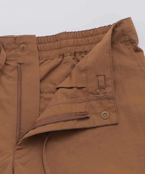 SHIPS(シップス)の「SHIPS: NETPLUS(R) イージー ショーツ(その他パンツ・メンズ・ブラック/ライトグレー/キャメル・SMALL/MEDIUM/LARGE/X-LARGE)」の11枚目の写真