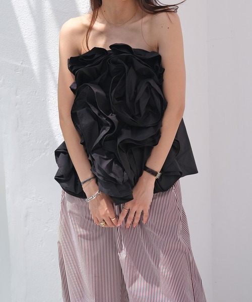 人気 AKTE 黒 フリル ベアトップ