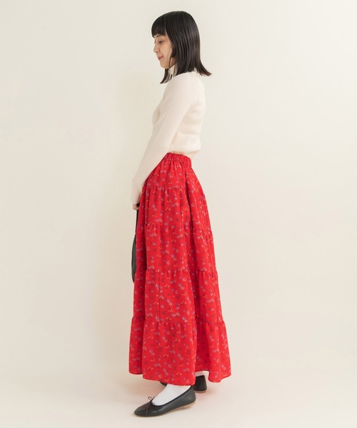 Dot＆Stripes CHILD WOMAN（ドットアンドストライプス　チャイルドウーマン）の「☆クロスフラワープリント ティアードスカート（スカート・レディース・ブラック/レッド・FREE）」の12枚目の写真