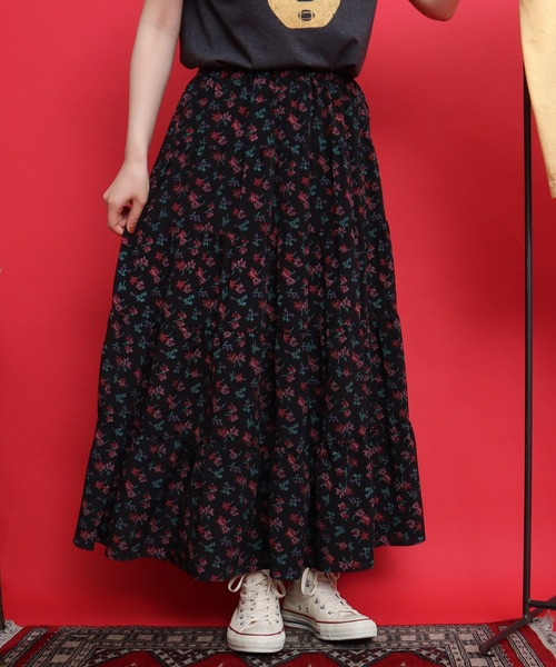 Dot＆Stripes CHILD WOMAN（ドットアンドストライプス　チャイルドウーマン）の「☆クロスフラワープリント ティアードスカート（スカート・レディース・ブラック/レッド・FREE）」の20枚目の写真