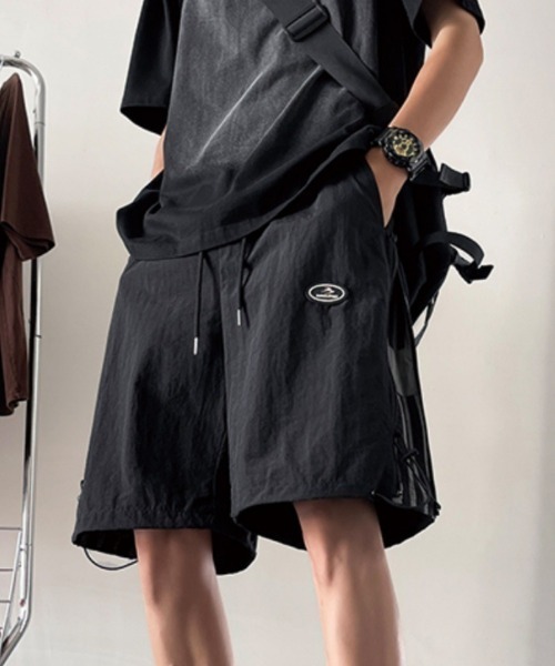 MGV(エムジーヴィー)の「サイドラインデザインハーフパンツ(その他パンツ・メンズ・グレー/ブラック/レッド・MEDIUM/LARGE/X-LARGE)」の8枚目の写真