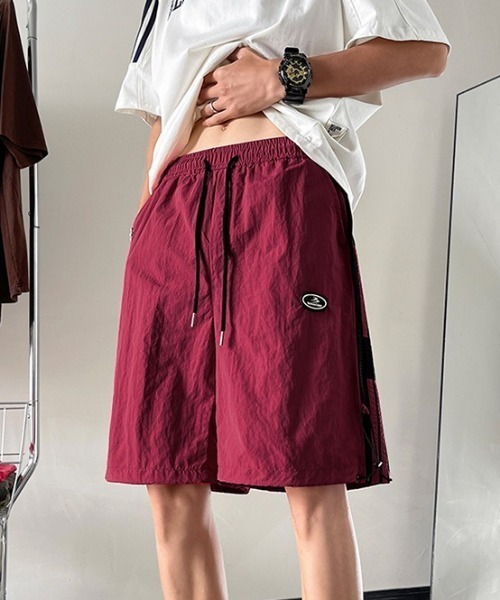 MGV(エムジーヴィー)の「サイドラインデザインハーフパンツ(その他パンツ・メンズ・グレー/ブラック/レッド・MEDIUM/LARGE/X-LARGE)」の14枚目の写真