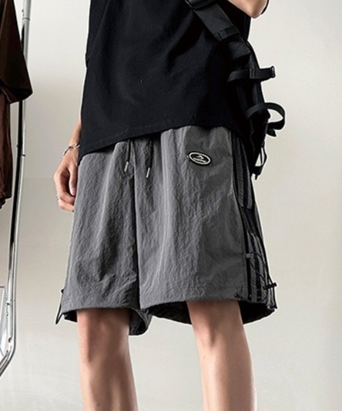MGV(エムジーヴィー)の「サイドラインデザインハーフパンツ(その他パンツ・メンズ・グレー/ブラック/レッド・MEDIUM/LARGE/X-LARGE)」の13枚目の写真