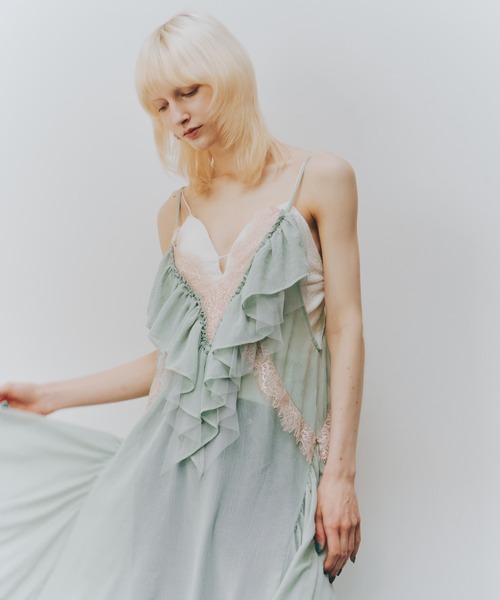 LA BELLE ETUDE(ラベルエチュード)の「バイカラーレースフリルキャミワンピース(ワンピース・レディース・ホワイト/ブラウン/ライトグリーン・FREE)」の20枚目の写真