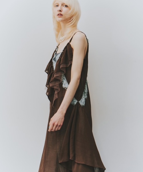 LA BELLE ETUDE(ラベルエチュード)の「バイカラーレースフリルキャミワンピース(ワンピース・レディース・ホワイト/ブラウン/ライトグリーン・FREE)」の8枚目の写真