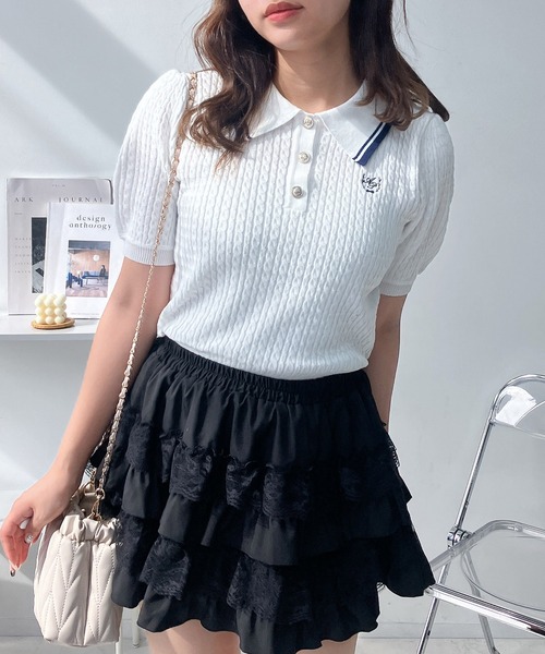 AS KNOW AS plus(アズノゥアズプラス)の「●ワンポイントロゴ刺繍 ケーブルニットポロ(ポロシャツ・レディース・シルバー/オフホワイト/ネイビー/ホワイト系・FREE)」の3枚目の写真