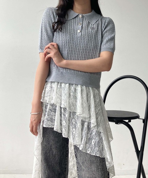 AS KNOW AS plus(アズノゥアズプラス)の「●ワンポイントロゴ刺繍 ケーブルニットポロ(ポロシャツ・レディース・シルバー/オフホワイト/ネイビー/ホワイト系・FREE)」の6枚目の写真