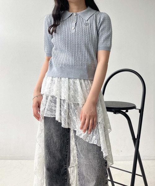 AS KNOW AS plus(アズノゥアズプラス)の「●ワンポイントロゴ刺繍 ケーブルニットポロ(ポロシャツ・レディース・シルバー/オフホワイト/ネイビー/ホワイト系・FREE)」の7枚目の写真