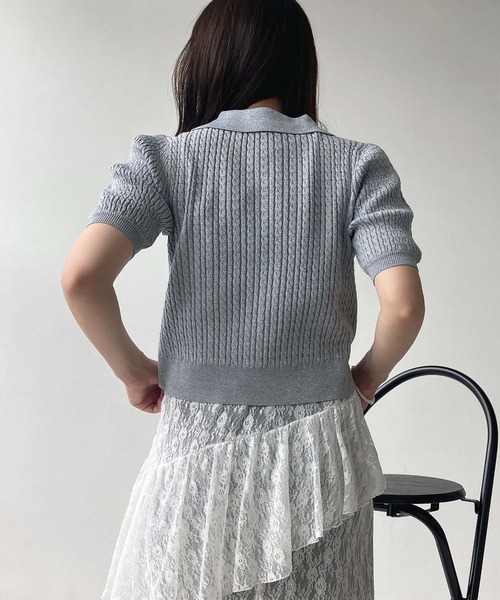 AS KNOW AS plus(アズノゥアズプラス)の「●ワンポイントロゴ刺繍 ケーブルニットポロ(ポロシャツ・レディース・シルバー/オフホワイト/ネイビー/ホワイト系・FREE)」の10枚目の写真