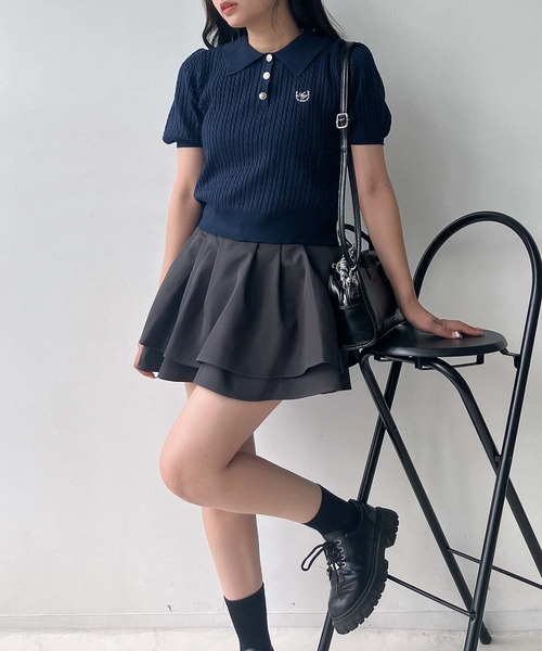 AS KNOW AS plus(アズノゥアズプラス)の「●ワンポイントロゴ刺繍 ケーブルニットポロ(ポロシャツ・レディース・シルバー/オフホワイト/ネイビー/ホワイト系・FREE)」の17枚目の写真