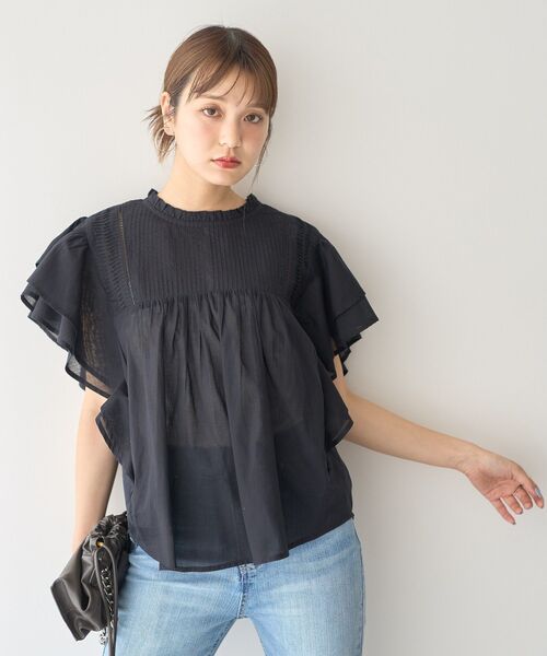 earth music&ecology(アースミュージックアンドエコロジー)の「フリルピンタック半袖ブラウス(シャツ/ブラウス・レディース・ブラック/オフホワイト/ブルー/レッド・FREE)」の14枚目の写真