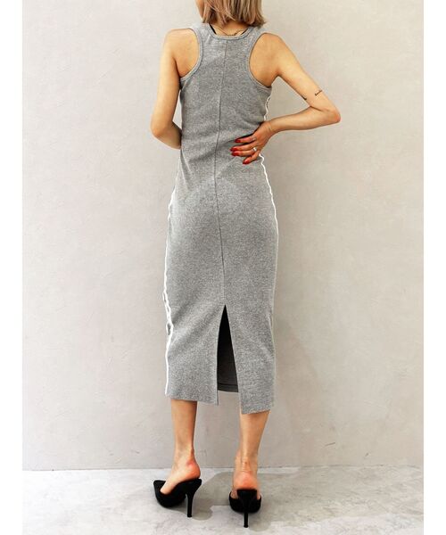 GYDA(ジェイダ)の「【WEB限定】【TINY低身長さん向け】フロントZIP LONGテレコワンピース(ワンピース・レディース・ライトグレー/ブラック・FREE)」の8枚目の写真