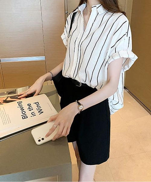 BLANC FICELLE(ブランフィセル)の「スッキリ ストライプ レギュラーカラー 半袖シャツ(シャツ/ブラウス・レディース・ホワイト/ブルー・S/M/L/XL)」の6枚目の写真