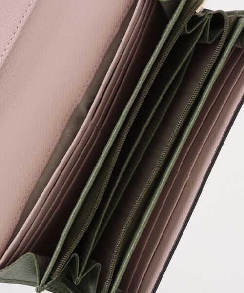 FURLA（フルラ）の「フルラ カメリア (Furla Camelia) 長財布 XL（財布・レディース・グレー/フューシャピンク/ベージュ/オリーブ/ベビーピンク/ブラック・ONE SIZE）」の17枚目の写真