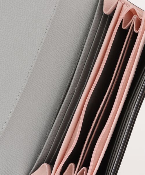 FURLA（フルラ）の「フルラ カメリア (Furla Camelia) 長財布 XL（財布・レディース・グレー/フューシャピンク/ベージュ/オリーブ/ベビーピンク/ブラック・ONE SIZE）」の18枚目の写真