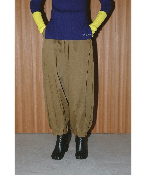 美品　ONMO TUCK DESIGN COCOON PT オーエムエムオー セール】TUCK DESIGN COCOON PT（その他パンツ）｜OMMO