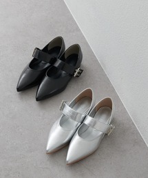 ベルトフラットパンプス