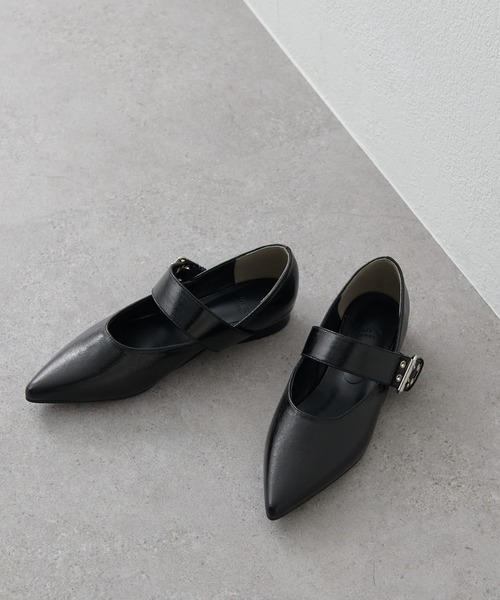 新品❤️プラダ ベルト ローファー パンプス 35(約22cm) PRADA - 新品♪プラダ ベルト ローファー パンプス 35(約22cm)の